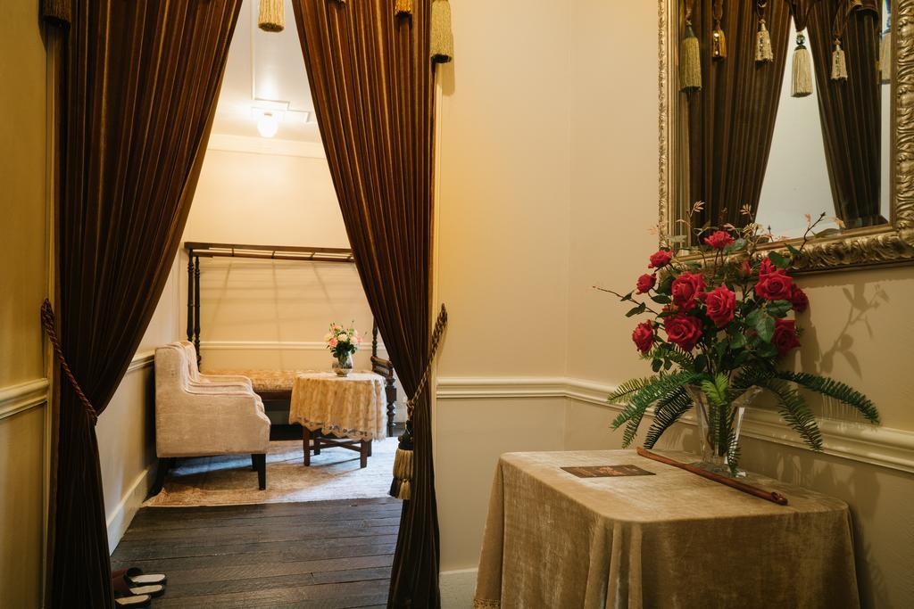 Eugenia Hotel & Spa Bangkok Exteriör bild